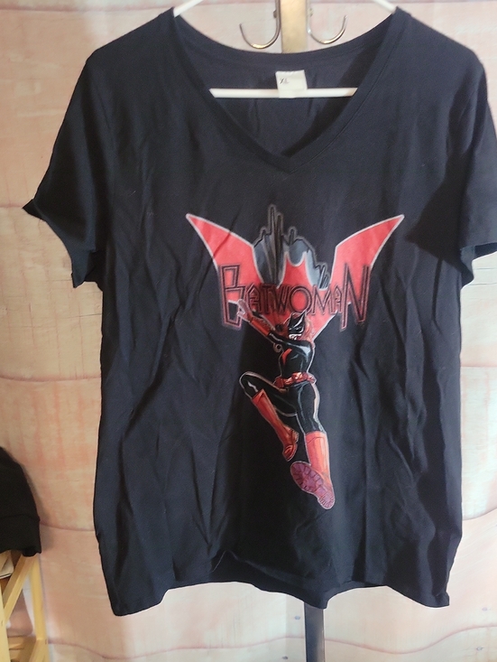 Tops - Batwoman Graphic Design Tshirt